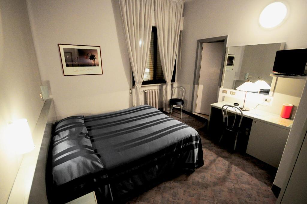 פיסטויה Hotel Milano מראה חיצוני תמונה