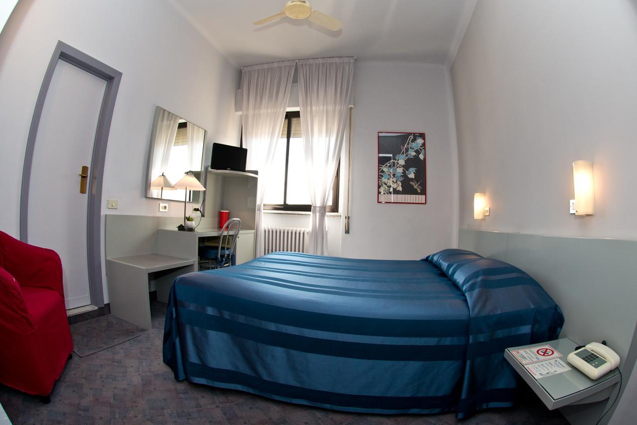 פיסטויה Hotel Milano מראה חיצוני תמונה