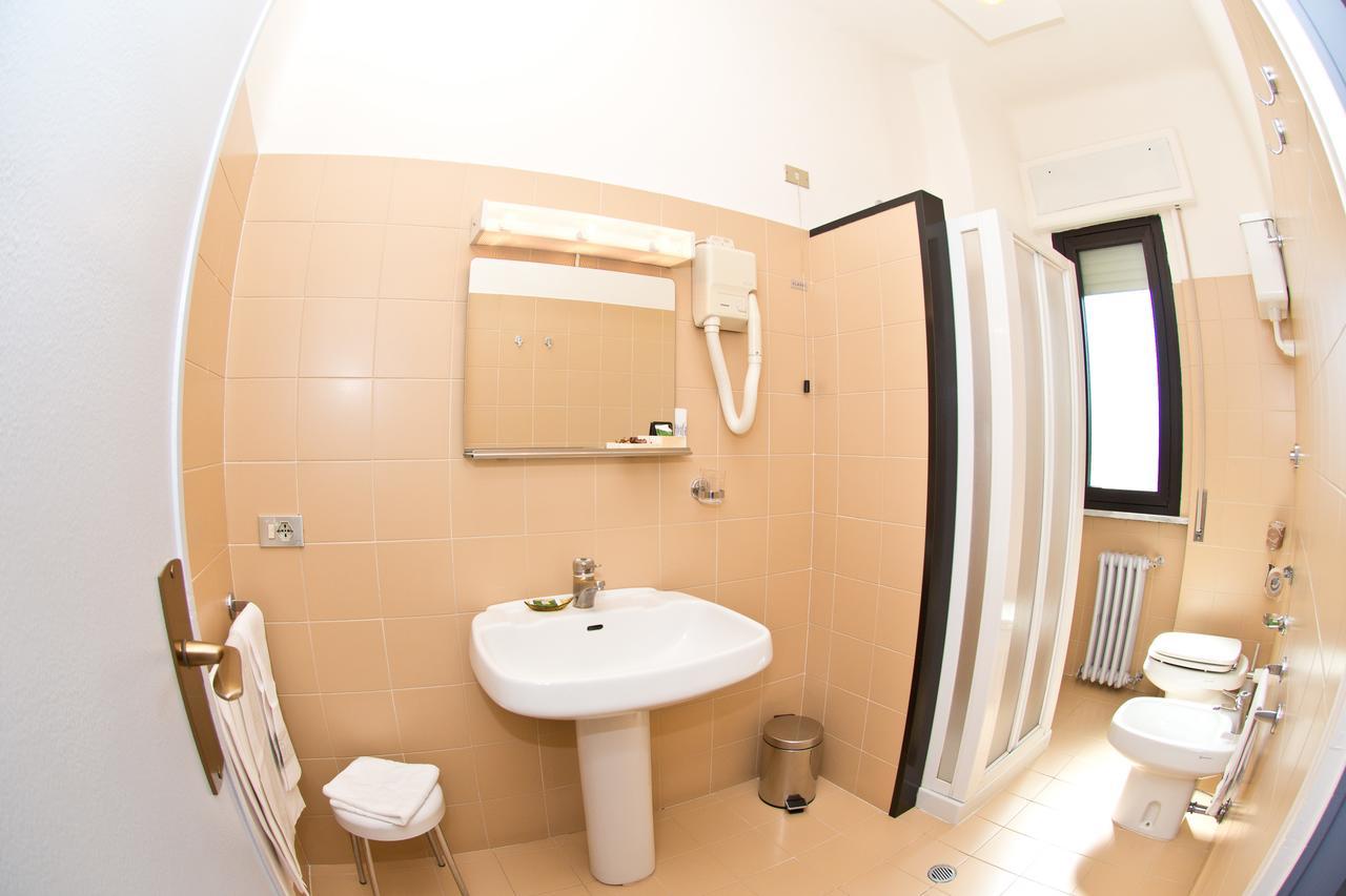 פיסטויה Hotel Milano מראה חיצוני תמונה